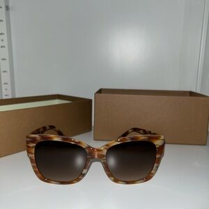 Burberry women sunglasses